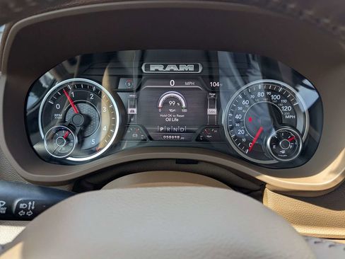 Certified 2022 RAM 1500 Laramie RWD image 27