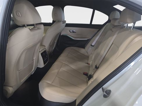 Used 2021 BMW 330i Sedan w/ Convenience Package image 10