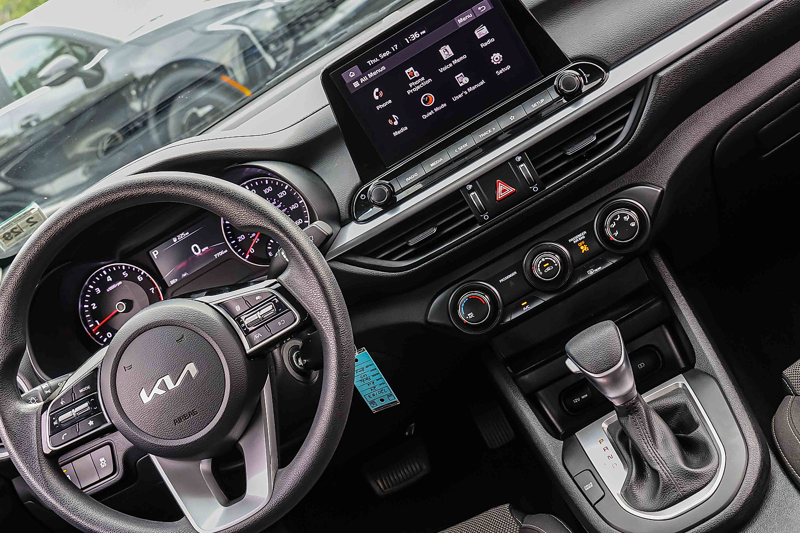Certified 2024 Kia Forte LXS w/ LXS Technology Package FWD image 19