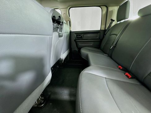 Used 2017 RAM 2500 Tradesman image 21