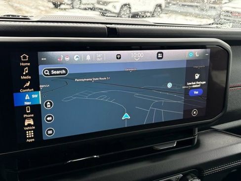 Used 2025 Jeep Gladiator Rubicon image 16