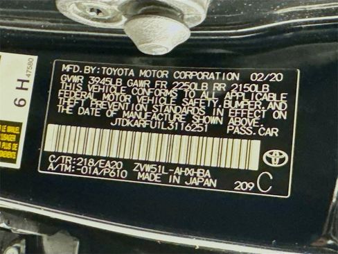 Used 2020 Toyota Prius XLE image 33