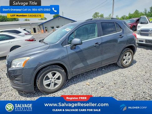 Used 2016 Chevrolet Trax LT w/ LT Convenience Package FWD image 1