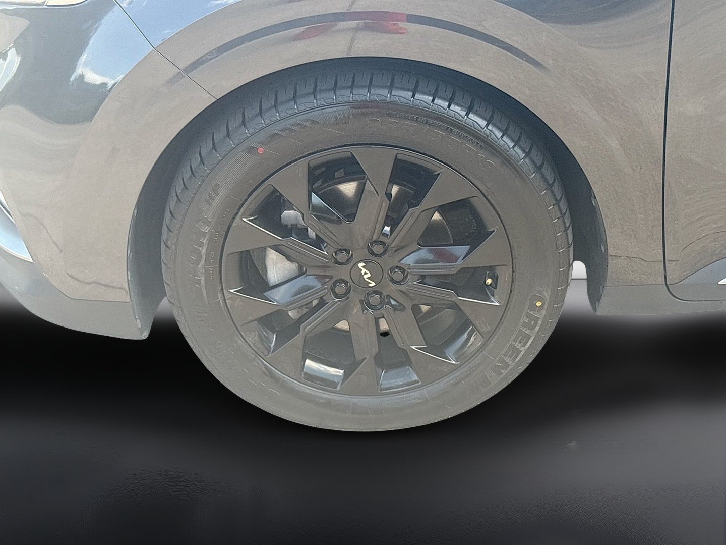 Used 2024 Kia Carnival SX FWD image 31