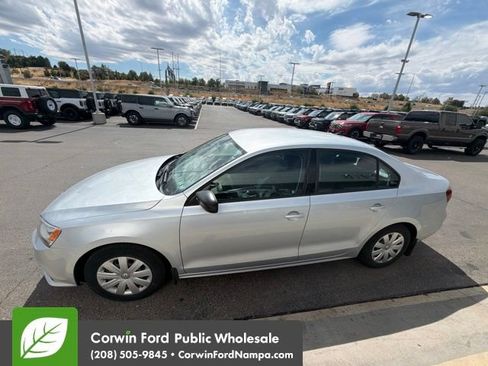 Used 2016 Volkswagen Jetta S FWD image 4