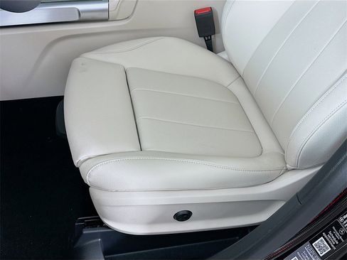 New 2026 Mercedes-Benz GLB 250 GLB 250 image 18