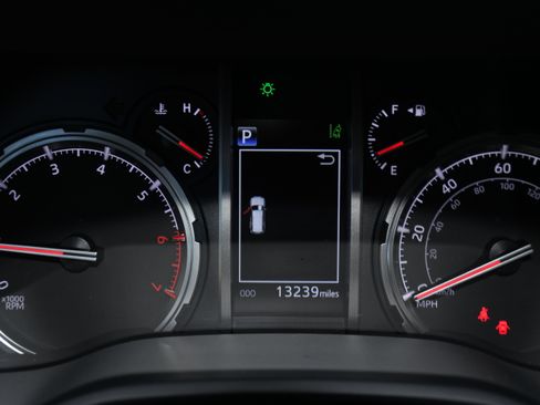 Used 2023 Toyota 4Runner TRD Off-Road image 13