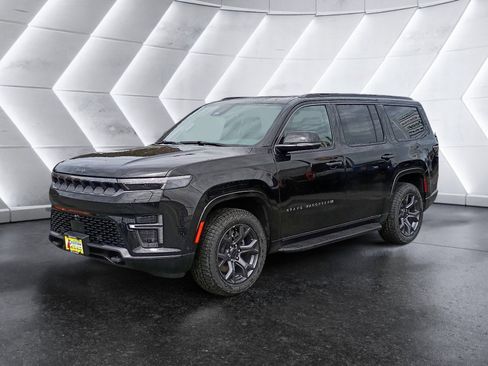 New 2026 Jeep Grand Wagoneer 4WD image 2