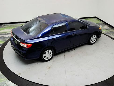 Used 2013 Toyota Corolla L FWD image 29