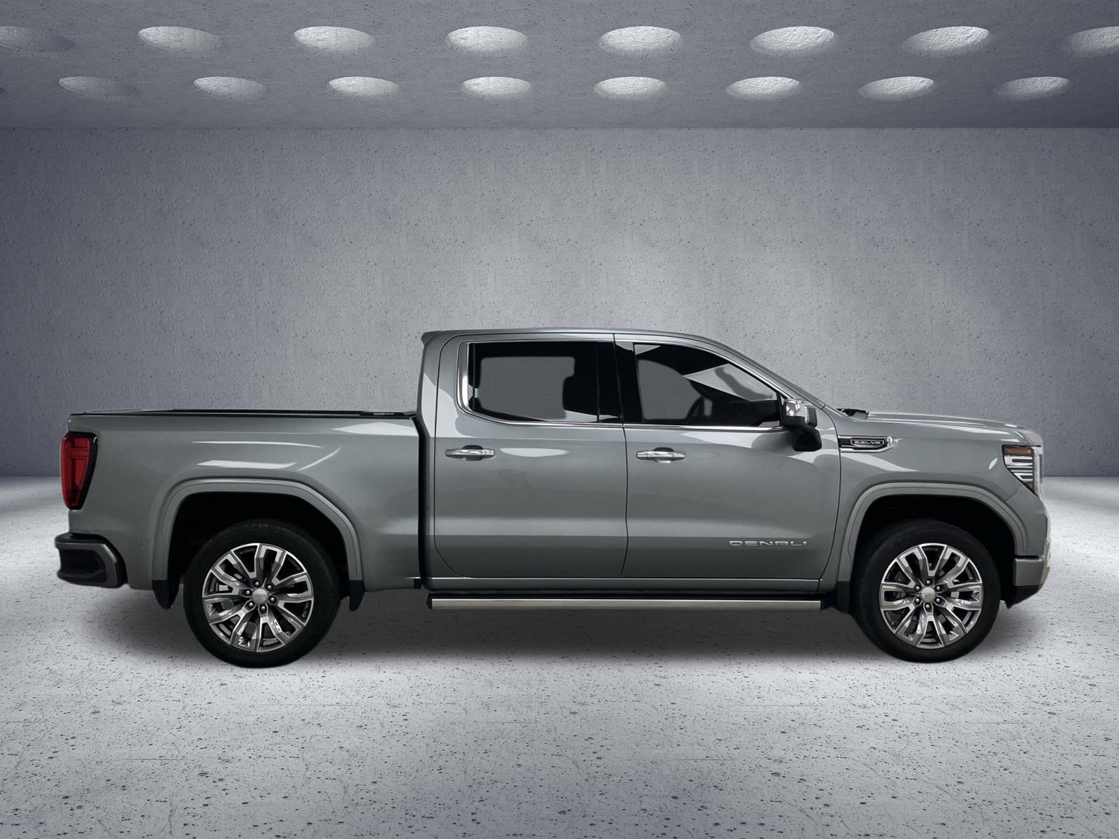 Used 2025 GMC Sierra 1500 Denali w/ Denali Reserve Package AWD/4WD image 6