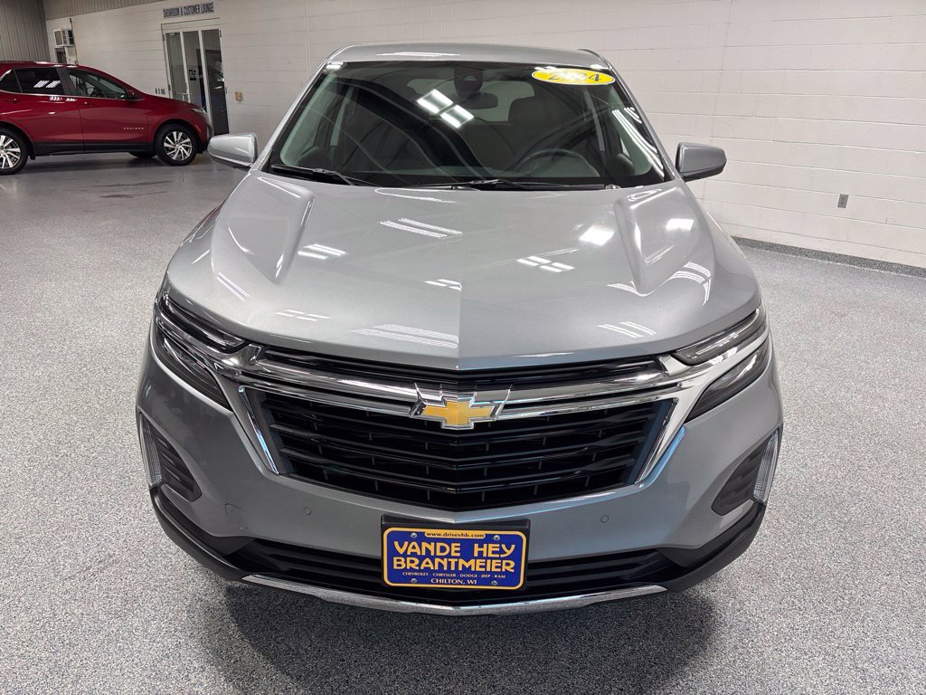Used 2024 Chevrolet Equinox LT AWD/4WD image 2
