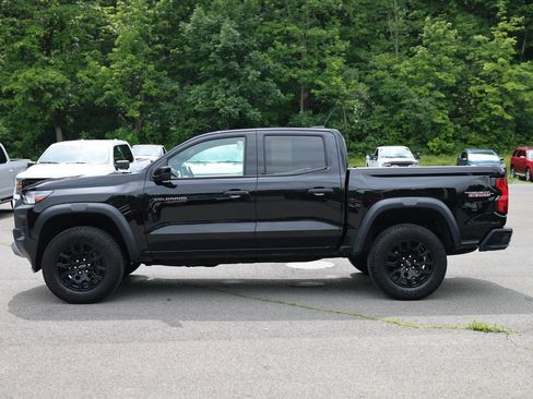 Used 2024 Chevrolet Colorado Trail Boss w/ Advanced Trailering Package AWD/4WD image 8