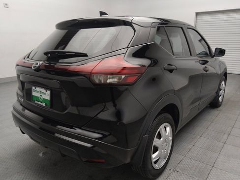 Used 2024 Nissan Kicks S FWD image 9