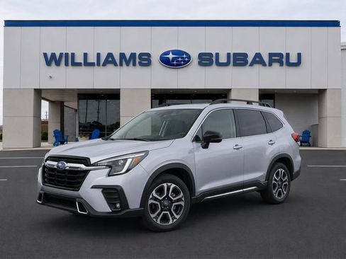 Used 2025 Subaru Ascent Touring w/ Popular Package #2 AWD/4WD image 2