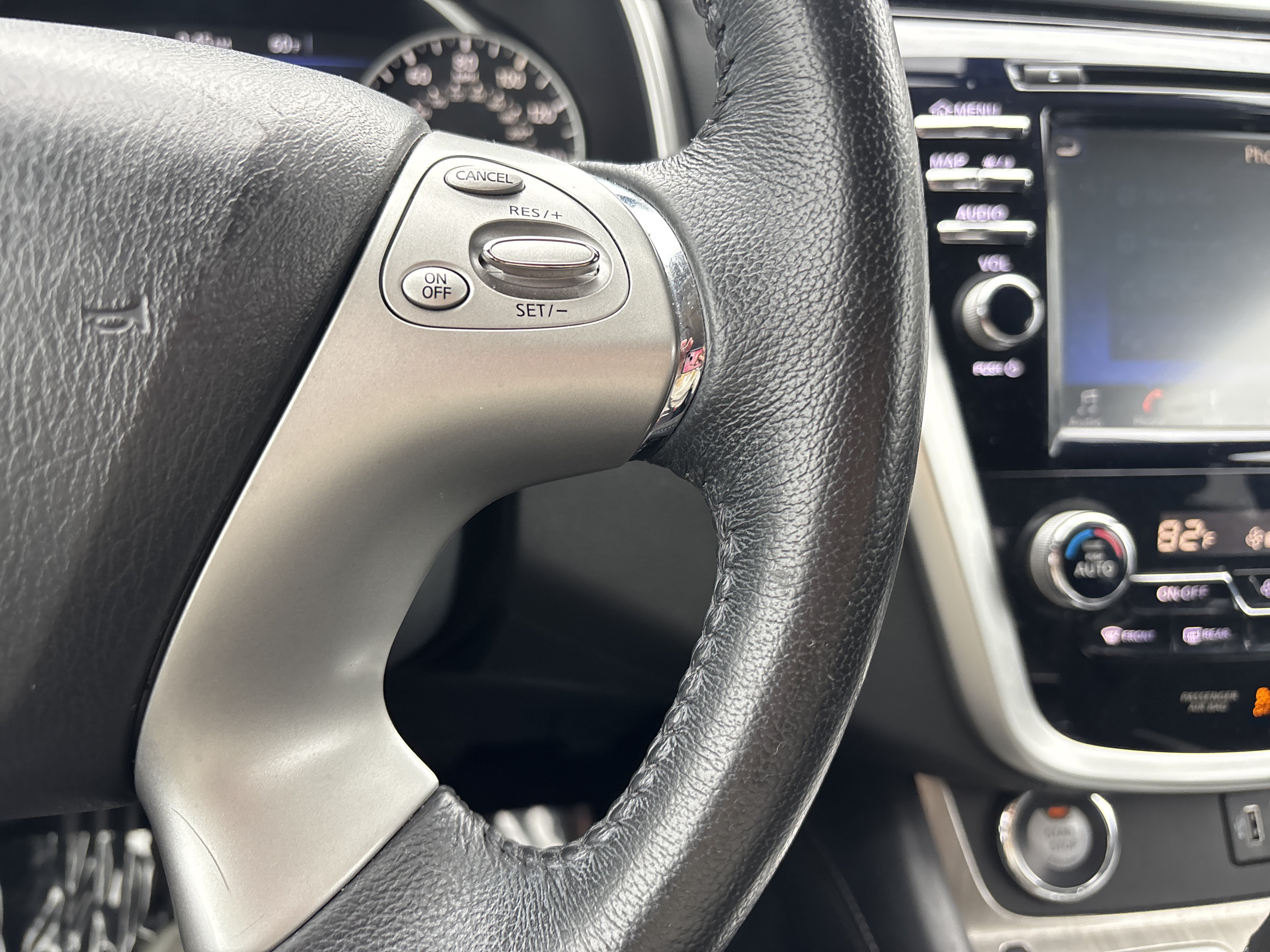 Used 2018 Nissan Murano SV AWD/4WD image 28