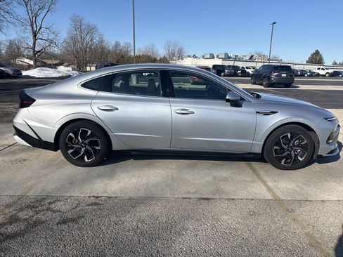 Used 2025 Hyundai Sonata SEL image 3