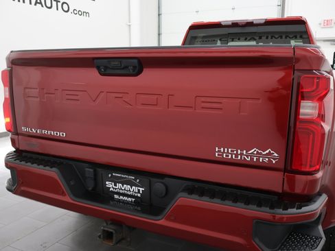 Used 2023 Chevrolet Silverado 3500 High Country image 31