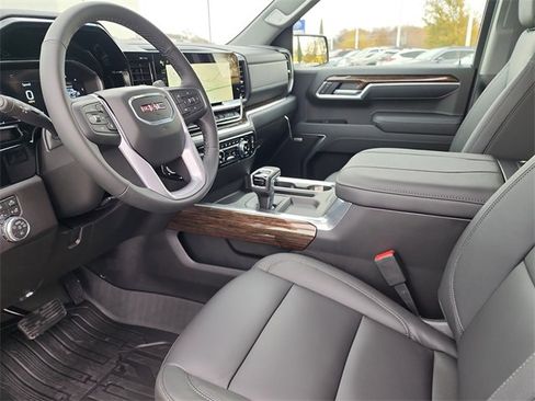 New 2026 GMC Sierra 1500 Elevation w/ Elevation Premium Package image 14