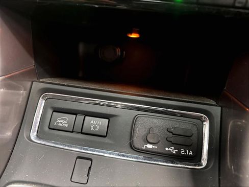 Used 2022 Subaru Ascent Limited w/ Technology Package AWD/4WD image 19