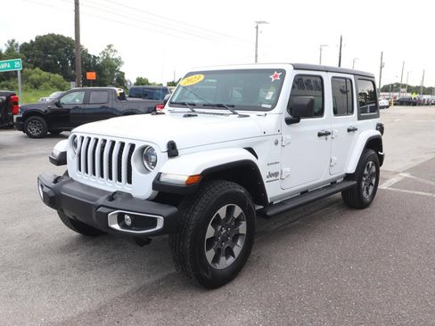 Used 2023 Jeep Wrangler Unlimited Sahara w/ LED Lighting Group AWD/4WD image 5