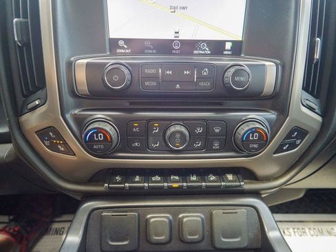 Used 2015 GMC Sierra 2500 Denali w/ Duramax Plus Package AWD/4WD image 25