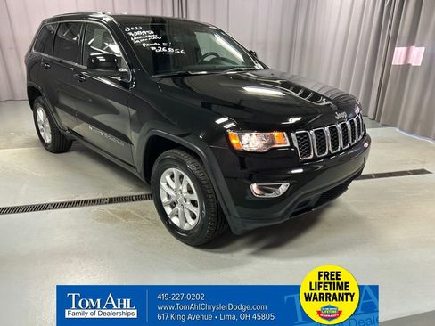 Used 2022 Jeep Grand Cherokee Laredo E image 1