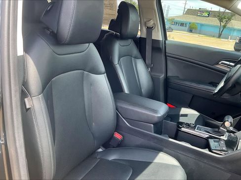 Used 2023 Kia Sportage EX FWD image 11