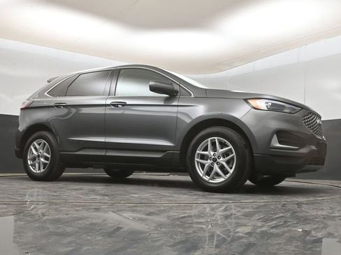 Used 2024 Ford Edge SEL image 13