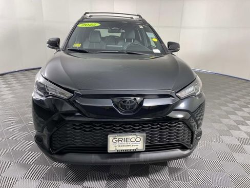 Used 2025 Toyota Corolla Cross AWD Hybrid w/ Moonroof Package image 3
