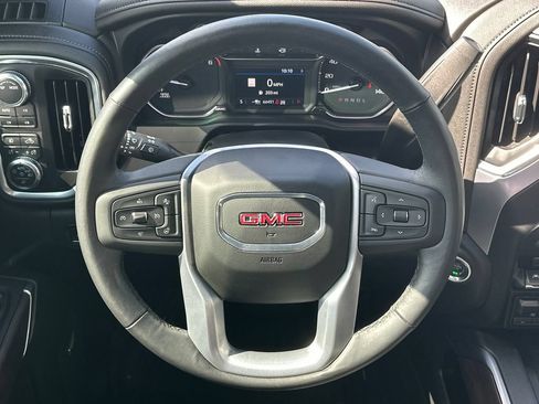 Used 2021 GMC Sierra 1500 SLT w/ SLT Convenience Package AWD/4WD image 25