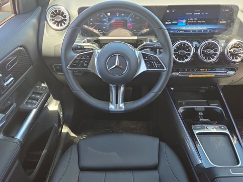 Certified 2026 Mercedes-Benz GLA 250 image 11