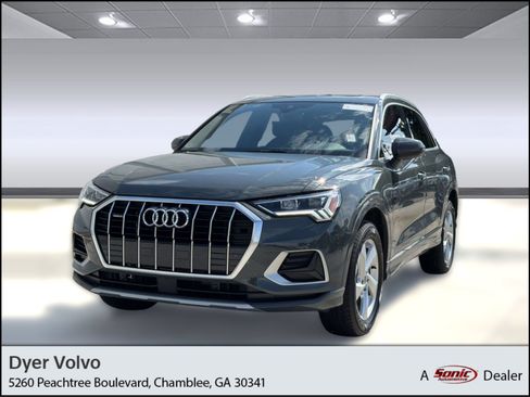 Used 2020 Audi Q3 2.0T Premium Plus w/ Premium Plus Package AWD/4WD image 1