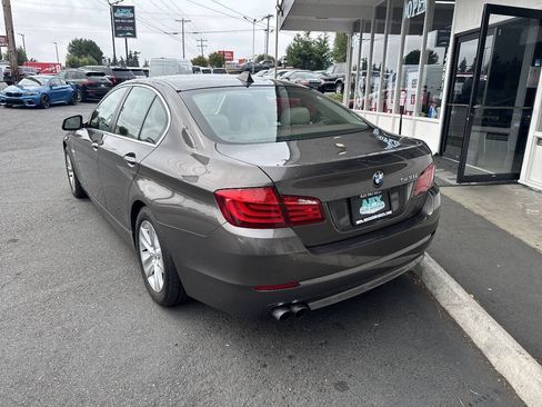 Used 2012 BMW 528i xDrive Sedan AWD/4WD image 3