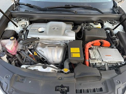 Used 2013 Lexus ES 300h w/ Luxury Pkg FWD image 35