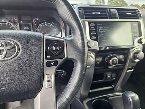 Used 2022 Toyota 4Runner SR5 image 25