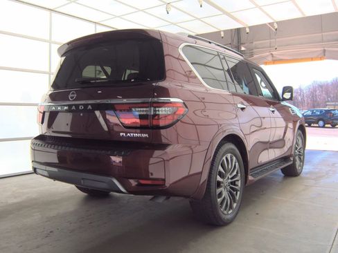 Used 2024 Nissan Armada Platinum w/ Captain's Chairs Package image 5