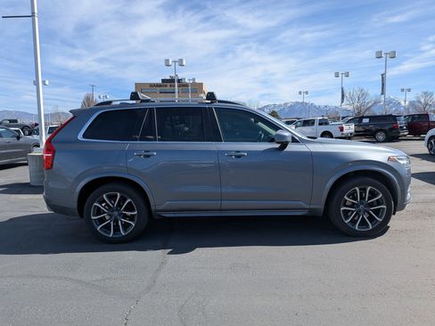 Used 2016 Volvo XC90 T6 Momentum w/ Protection Package Plus image 2