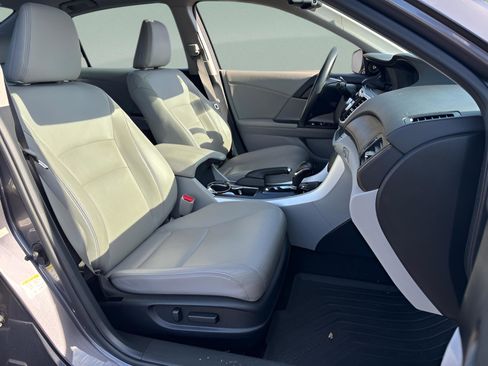 Used 2014 Honda Accord EX-L image 16