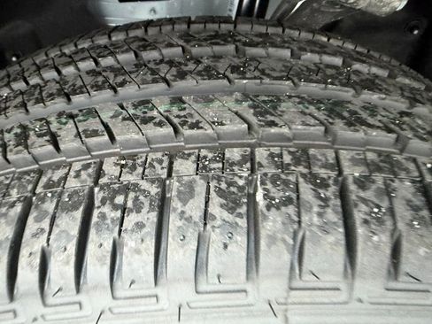 New 2025 Jeep Grand Cherokee Altitude image 28