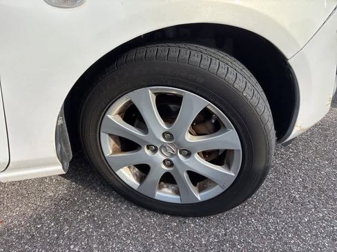 Used 2012 MAZDA MAZDA2 Touring image 5