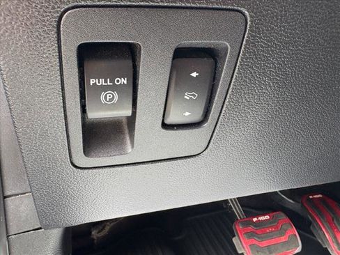 Used 2019 Ford F150 Raptor w/ Equipment Group 801A Mid image 26