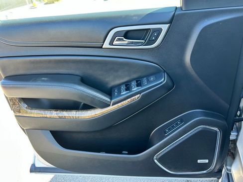 Used 2016 GMC Yukon XL Denali w/ Open Road Package AWD/4WD image 20