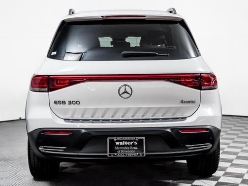 Certified 2023 Mercedes-Benz EQB 300 4MATIC w/ Exclusive Package image 5