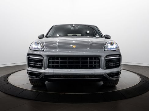 Certified 2022 Porsche Cayenne GTS AWD/4WD image 10