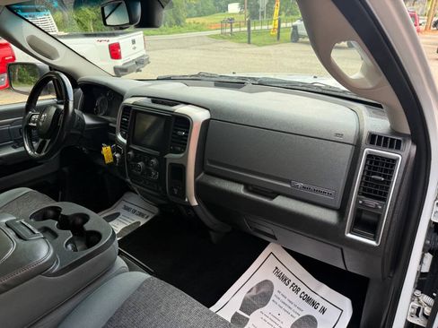 Used 2019 RAM 1500 Big Horn RWD image 19