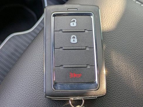 New 2025 Jeep Grand Cherokee L Laredo image 26