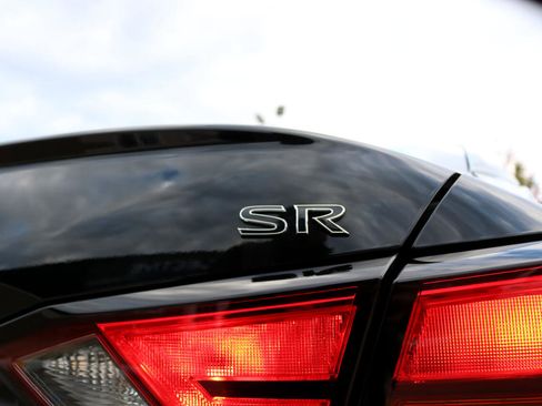 Used 2021 Nissan Altima 2.5 SR image 10