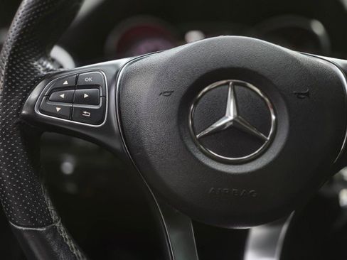 Used 2020 Mercedes-Benz GLA 250 4MATIC image 20