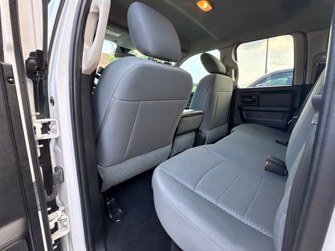 Used 2015 RAM 1500 Express RWD image 12