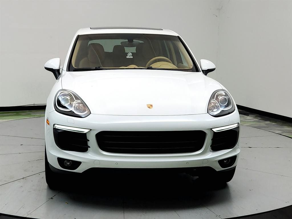 Used 2017 Porsche Cayenne Platinum Edition w/ Premium Package (PJV) AWD/4WD image 2